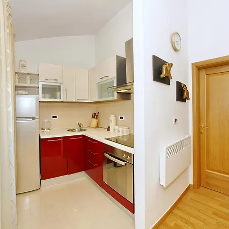 Apartment Toni Апартаменты Задар