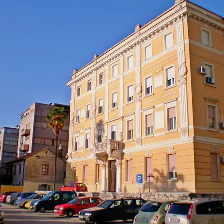 Апартаменты Apartment Toni Задар