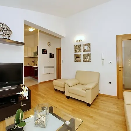 Apartment Toni ザダル