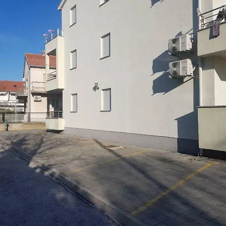 Apartment Toni *